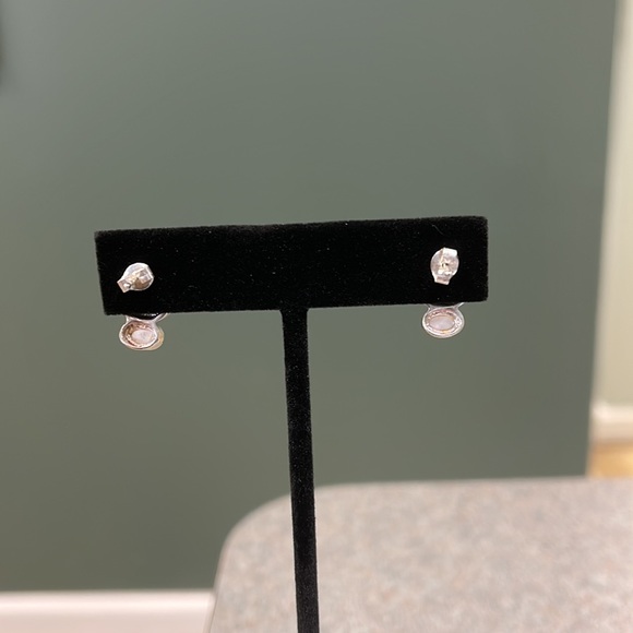 Earrings - Picture 3 of 3